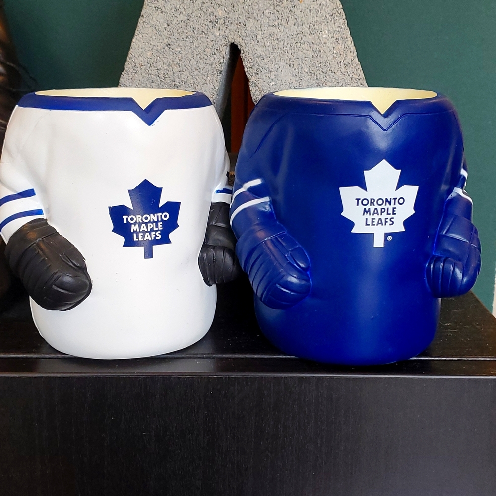 Toronto Maple Leaf Beer Holder/Sleeve